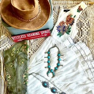 ✨Lulu’s NWT “Tickets To Paradise” Boho Beach Dress✨(SZ MED/NWT)